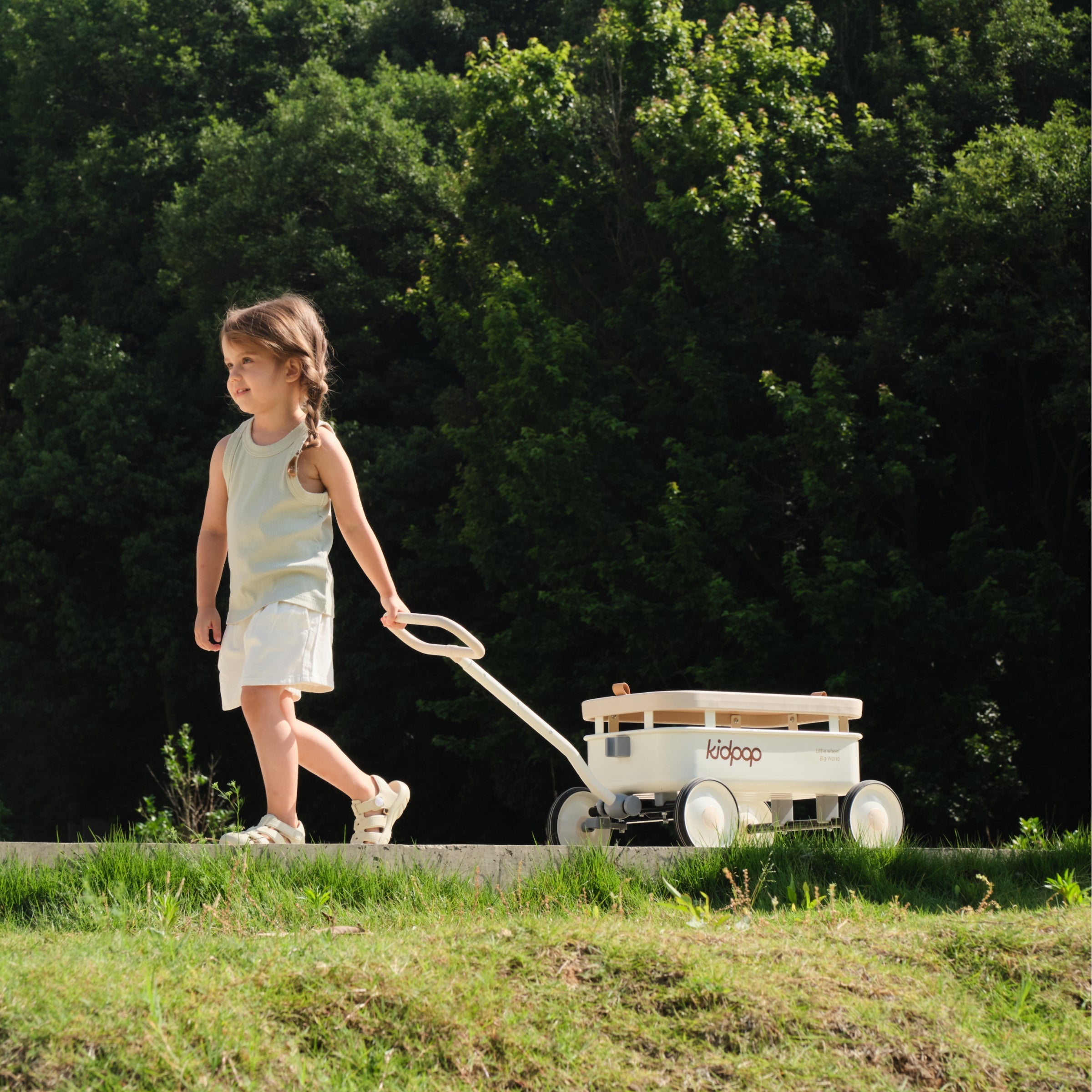 The Call of the Wild – Why Nature is the Ultimate Playground for Children